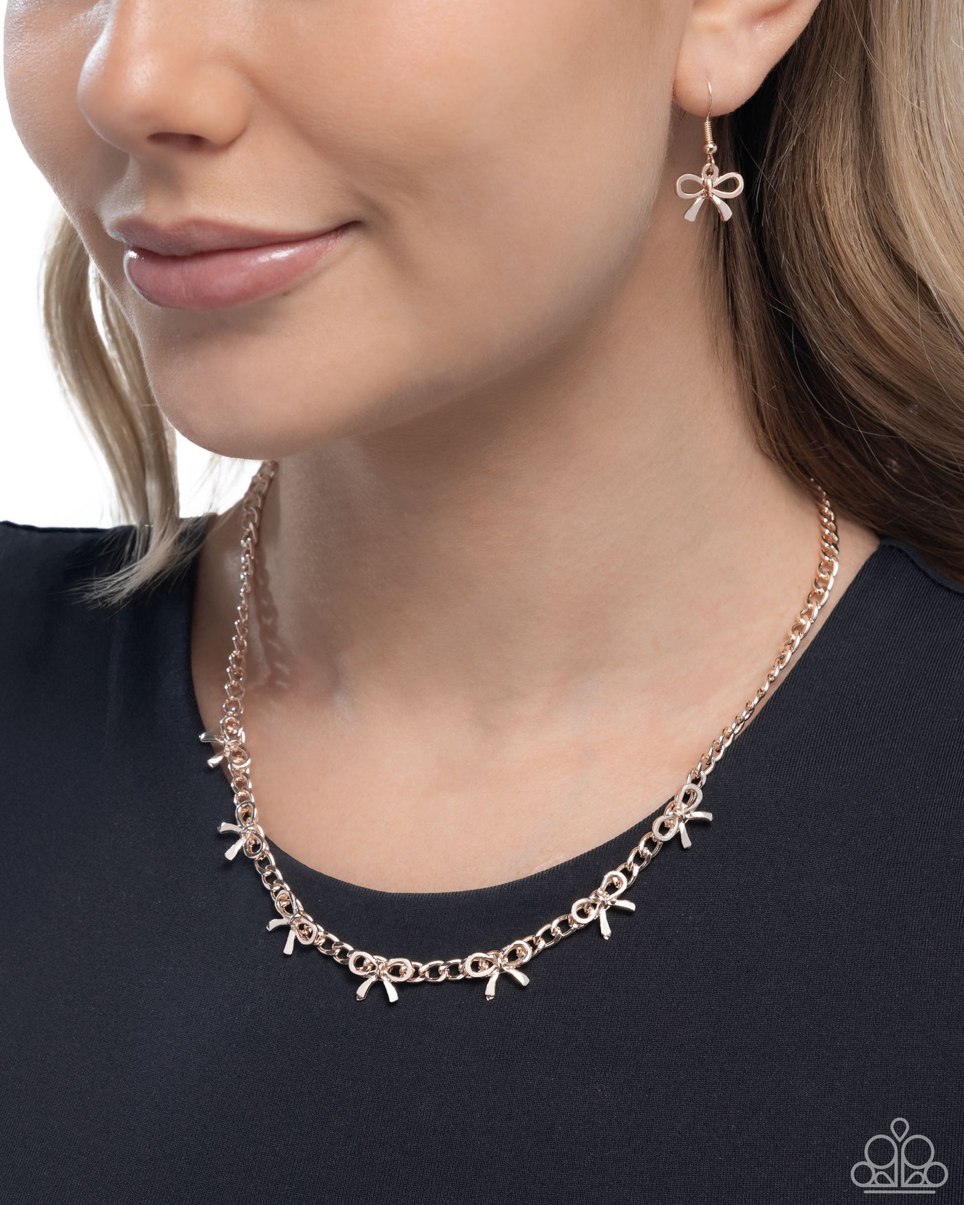 Paparazzi BOW the Knee