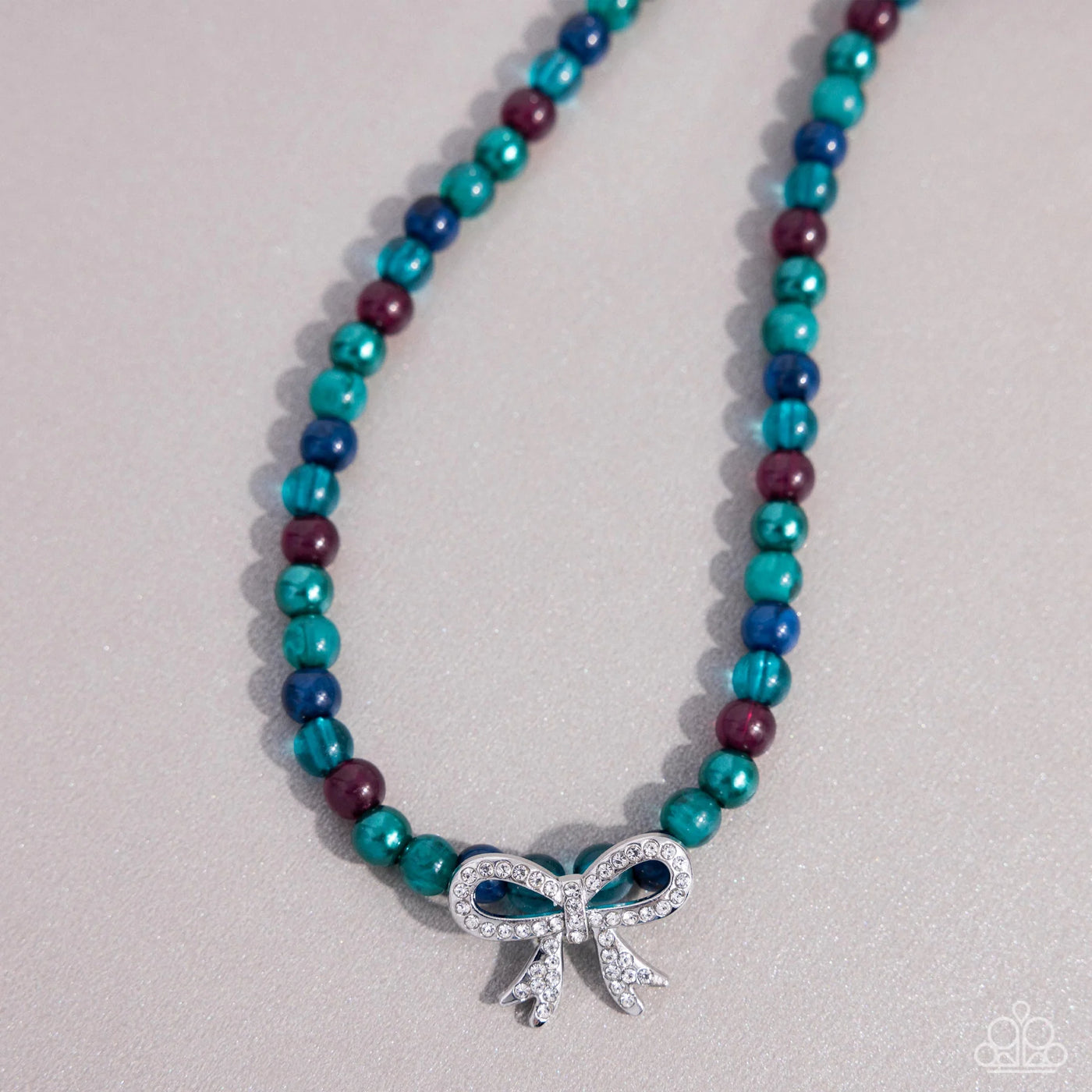 Paparazzi Elegant Empress - Green