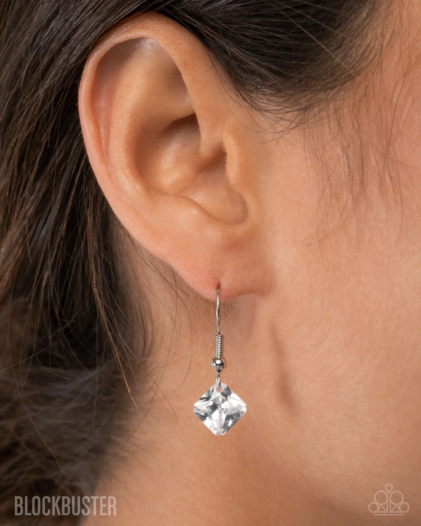 Paparazzi Enjoy the GLOW - White