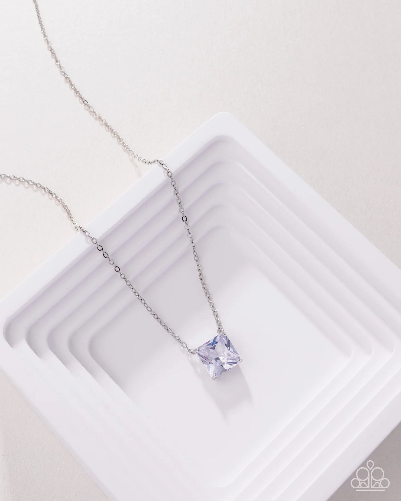 Paparazzi Enjoy the GLOW - White