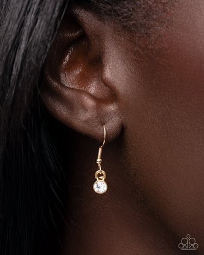 Paparazzi LOCK Show - Gold