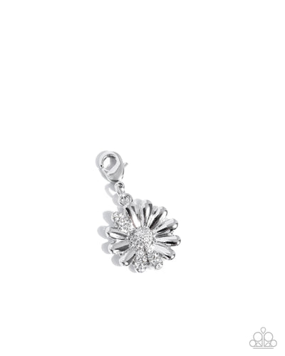 Paparazzi Matriarch Moment - White