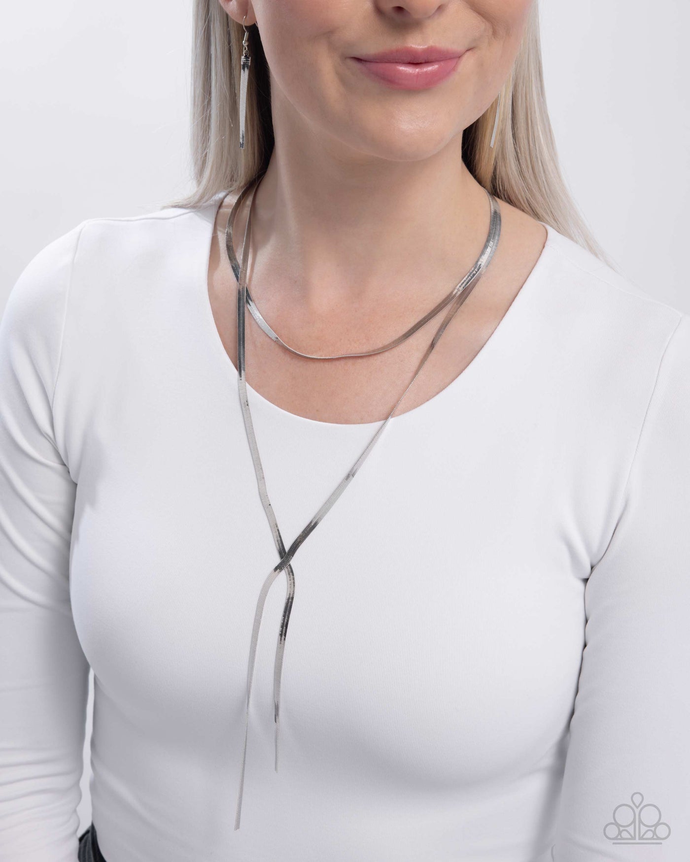 Paparazzi Monochromatic Movement