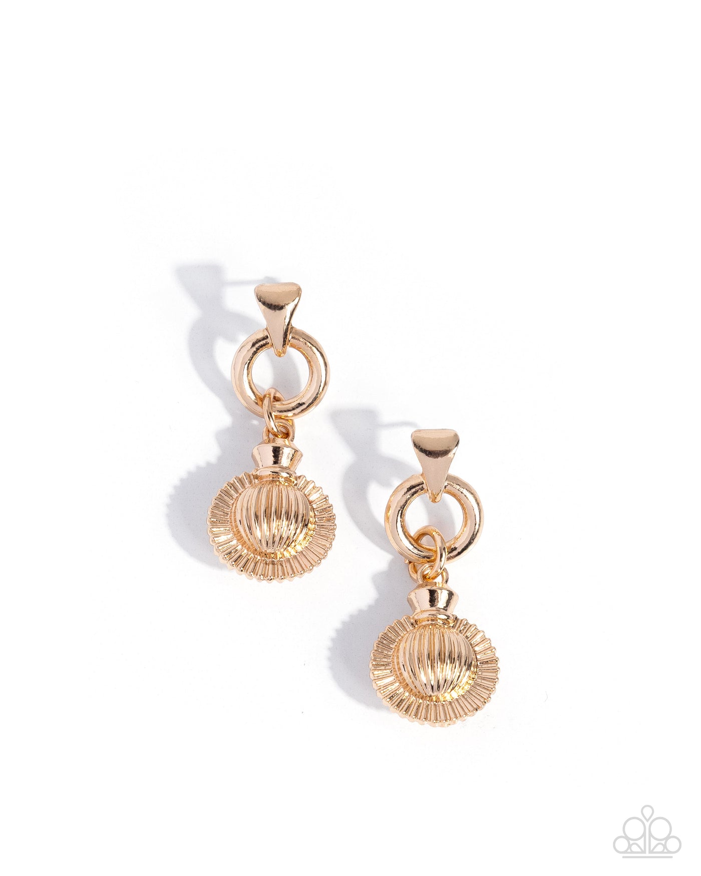 Paparazzi Slow Sway - Gold