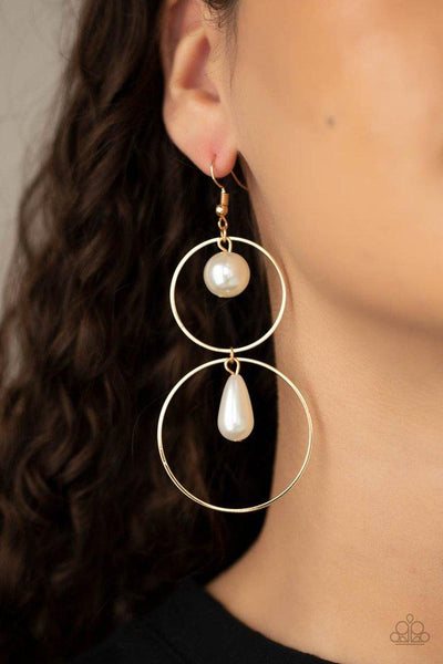 Paparazzi Earring ~ Cultured in Couture