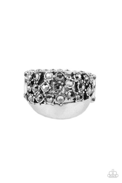 PAPARAZZI "PRISMATICALLY MOTLEY" SILVER RING