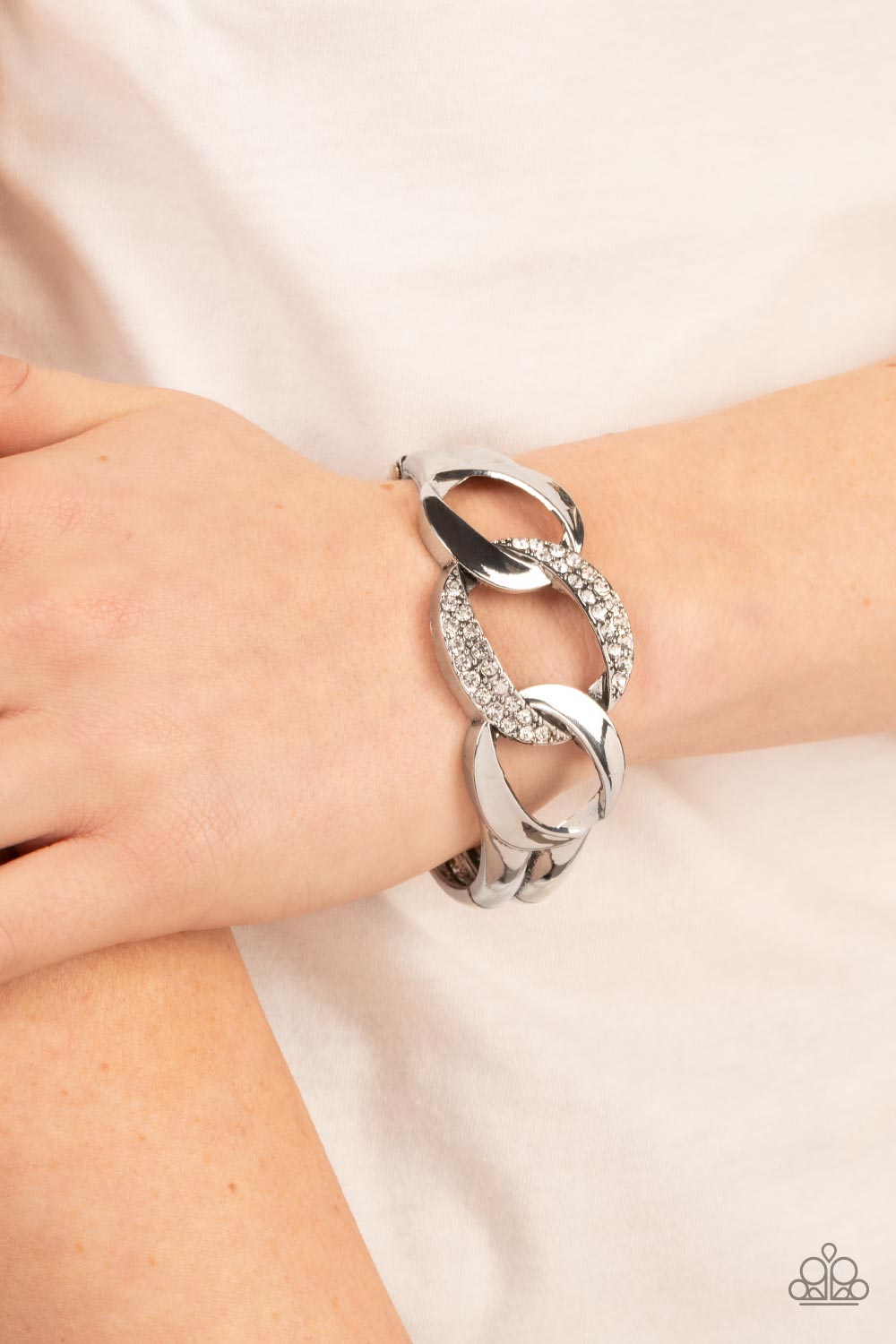 Paparazzi BOMBSHELL Squad - White